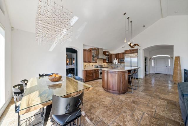 Image 17 of 85 For 100 Hollywood Avenue