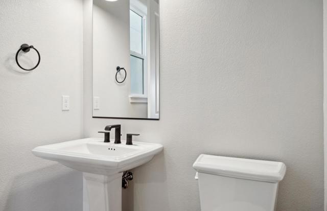 2506 Sage Street, San Mateo CA: https://media.crmls.org/mediaz/5ff70add-4328-4ef7-9271-352a8876d232.jpg