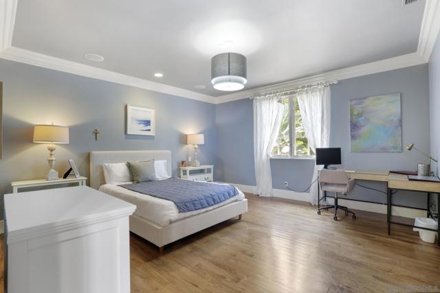 16356 Rambla De Las Flores, Rancho Santa Fe CA: https://media.crmls.org/mediaz/5ff80ea5-38c4-44f3-8e6d-c98d945ef3b9.jpg