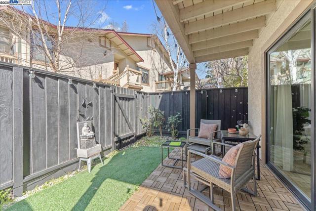 968 Huntington Terrace, Fremont CA: https://media.crmls.org/mediaz/5ff8f5b7-f7b7-41bf-88c8-1b9a11667676.jpg