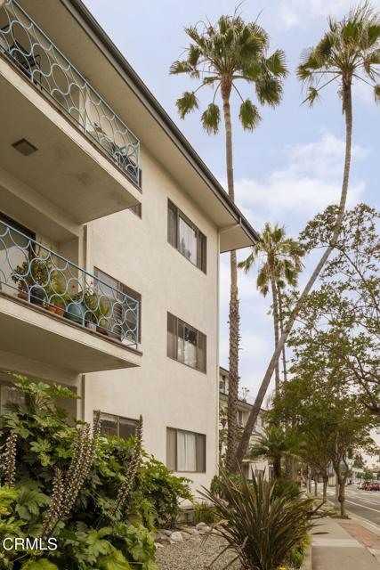 1000 Cordova Street, Pasadena CA: https://media.crmls.org/mediaz/5ff98b82-d84b-4b85-966f-fcfb6a4c0262.jpg