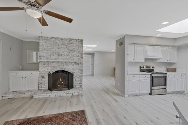 7804 Topaz Lake Ave., San Diego CA: https://media.crmls.org/mediaz/5ff992de-f3fb-47d6-82a3-d518dbd5a02c.jpg