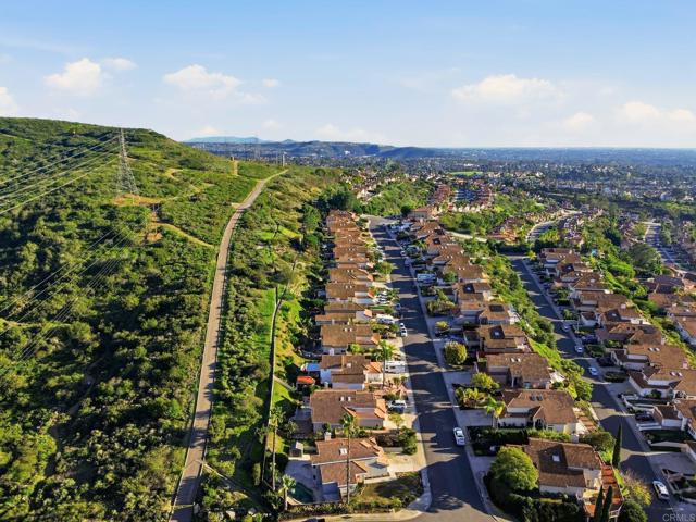 Detail Gallery Image 48 of 52 For 14493 Corte Lampara, San Diego,  CA 92129 - 3 Beds | 2/1 Baths