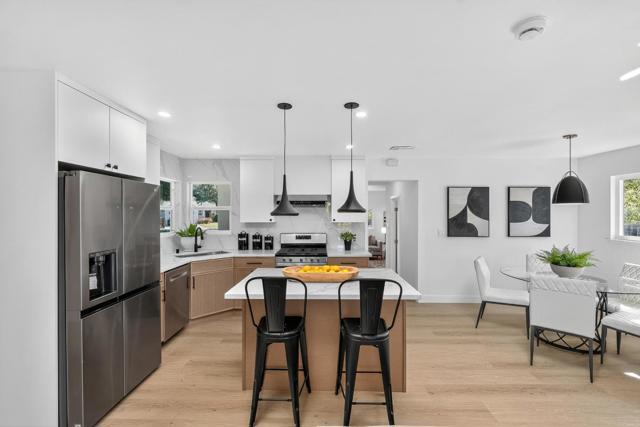 209 Nob Hill Way, Los Gatos CA: https://media.crmls.org/mediaz/5ffb501e-ca3f-415e-a2e7-38ef38060cdc.jpg