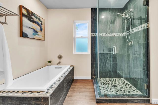 3872 Coronado Ave, San Diego CA: https://media.crmls.org/mediaz/5ffb5e4b-9b6d-4796-8242-b65a8e031d20.jpg