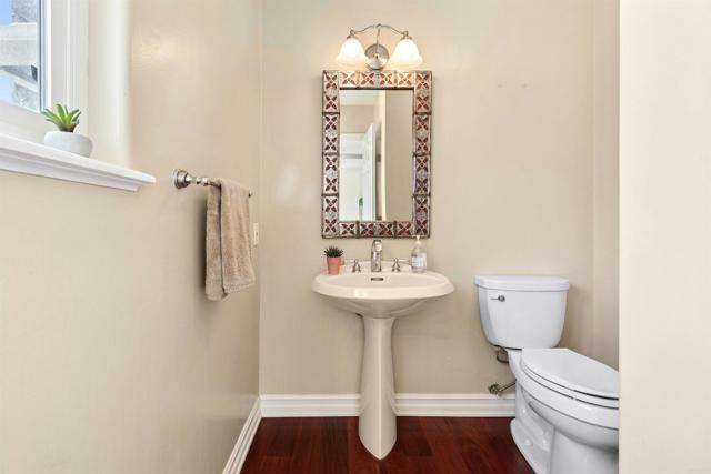 17058 Cloudcroft Drive, Poway CA: https://media.crmls.org/mediaz/5ffbe6f0-1820-4d5e-ba5a-02fb30892c40.jpg