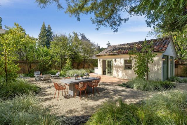 957 University Drive, Menlo Park CA: https://media.crmls.org/mediaz/5ffce737-92f5-44d6-b934-2fc3e9f6ed63.jpg