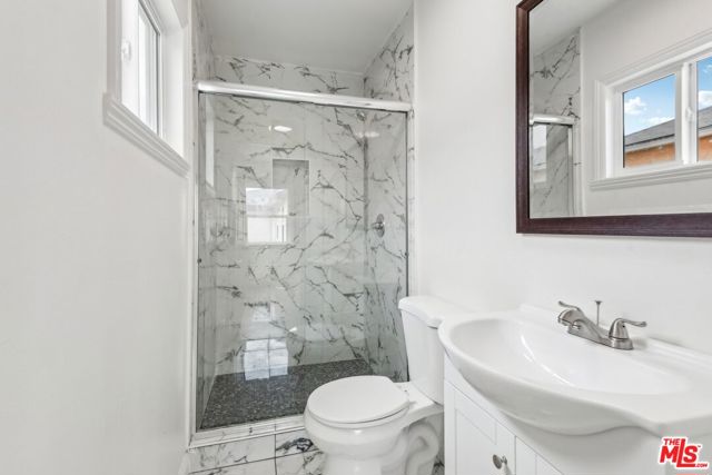 834 E 90th Street, Los Angeles CA: https://media.crmls.org/mediaz/5ffe0aa8-9504-4662-b8d0-cbde51c261c9.jpg