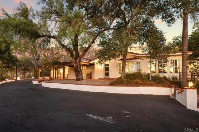 Image 6 of 54 For 748 Old Oak Ridge