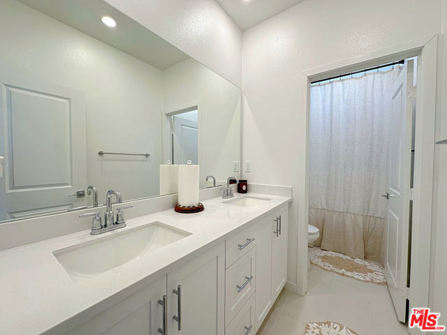 Image 18 of 31 For 4007 Pomelo Drive