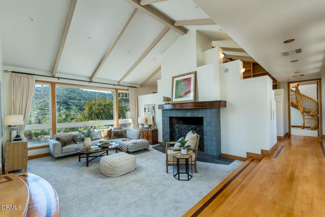 Detail Gallery Image 2 of 70 For 3189 Beaudry Ter, Glendale,  CA 91208 - 3 Beds | 3 Baths