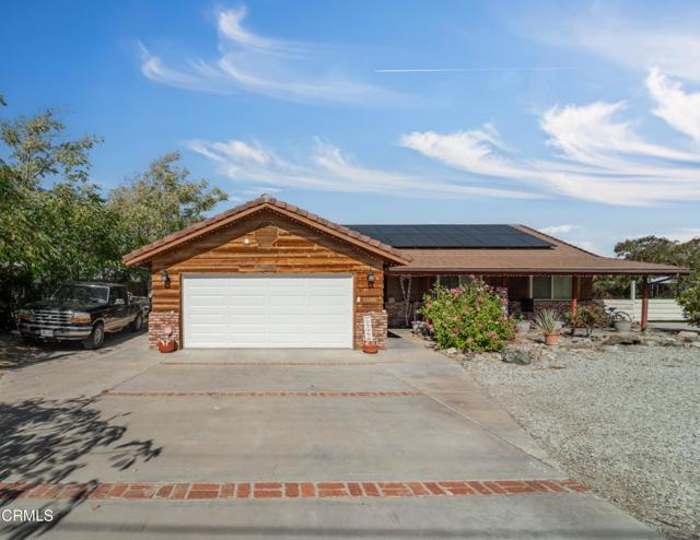 Detail Gallery Image 2 of 43 For 13205 E Ave W11, Pearblossom,  CA 93553 - 4 Beds | 3/1 Baths