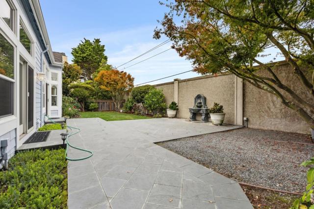 321 Eagle Trace Drive, Half Moon Bay CA: https://media.crmls.org/mediaz/6000aa69-4408-4dfd-ab83-5dccacdcceb5.jpg