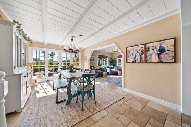 Detail Gallery Image 17 of 75 For 1569 via Monserate, Fallbrook,  CA 92028 - 5 Beds | 4 Baths