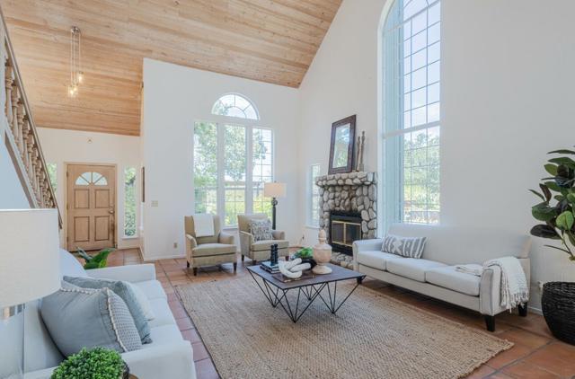 158 Echo Valley Road, Prunedale CA: https://media.crmls.org/mediaz/600416b7-30f6-40d6-9fbf-174071490451.jpg