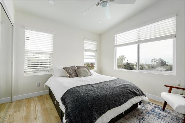 5021 Foothill Blvd, San Diego CA: https://media.crmls.org/mediaz/6004d96f-108c-4876-9592-f8dbdda0a997.jpg