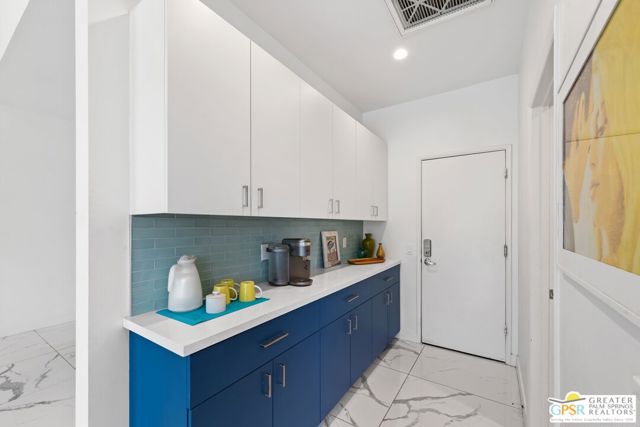 68095 Seven Oaks Place, Cathedral City CA: https://media.crmls.org/mediaz/6004e259-dcdb-47eb-80ed-8d457ae34c6f.jpg