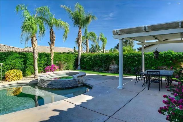 988 Alta, Palm Springs CA: https://media.crmls.org/mediaz/60052c35-0310-4fd8-b527-6a6d2f15a460.jpg