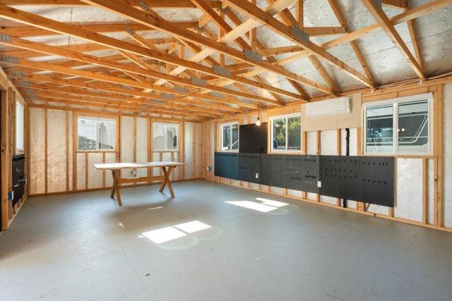 3647 Laketree Dr., Fallbrook CA: https://media.crmls.org/mediaz/60056850-bce1-42bb-abd7-93b490f82e71.jpg