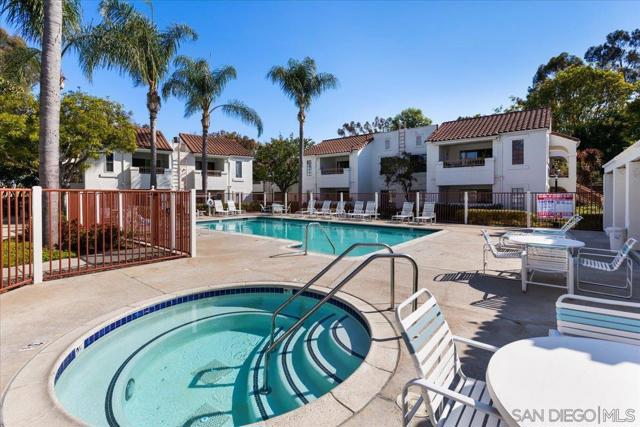 13330 Caminito Ciera, San Diego CA: https://media.crmls.org/mediaz/60057eb6-8d05-4d94-af6f-b67368c9520b.jpg