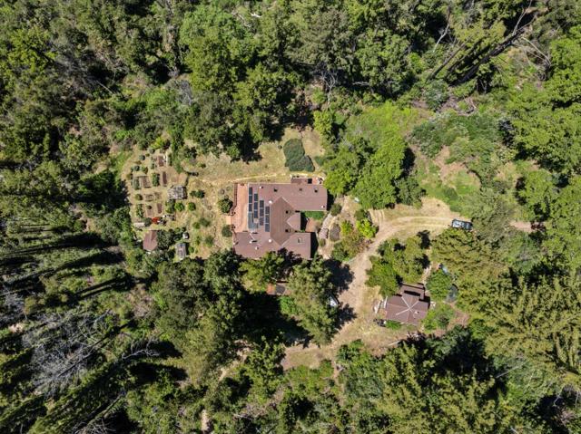 1495 Dons Road, Boulder Creek CA: https://media.crmls.org/mediaz/6005eb32-7a35-4c74-931a-e34fc6323b47.jpg