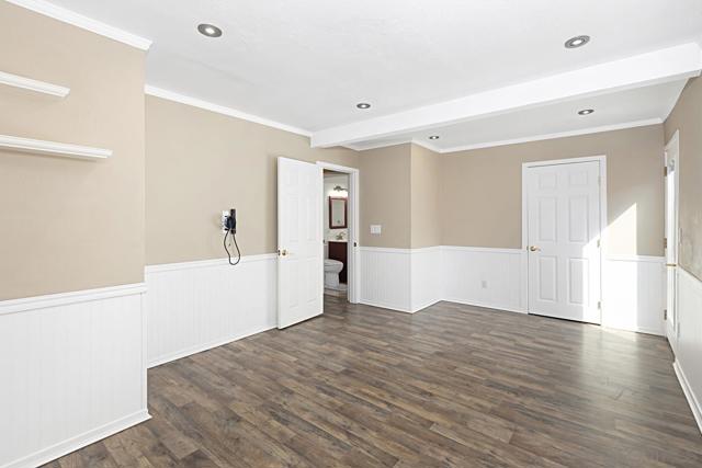Image 18 of 28 For 4870 Mt Armour Dr