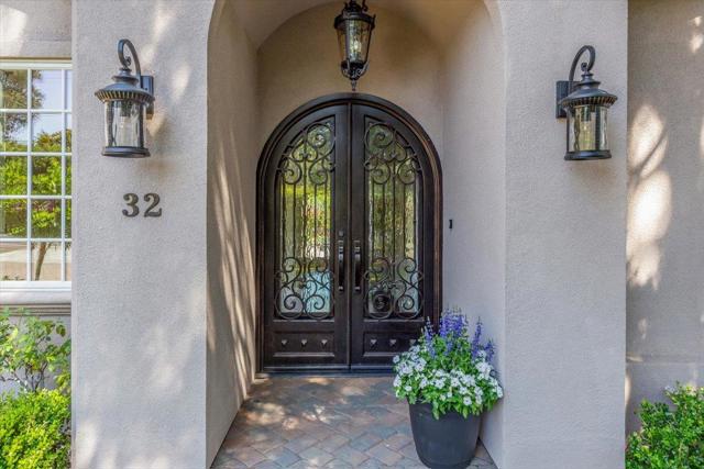 32 N El Monte Avenue, Los Altos CA: https://media.crmls.org/mediaz/60071e09-1588-4594-b636-1f4bcd60b6b1.jpg