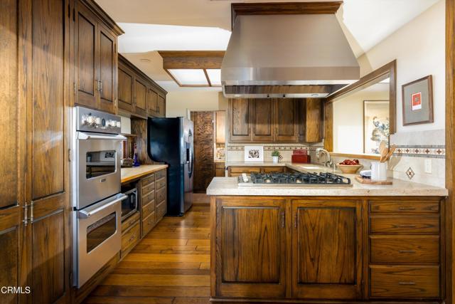 Detail Gallery Image 14 of 52 For 3940 Foothill Rd, Ventura,  CA 93003 - 4 Beds | 3/1 Baths