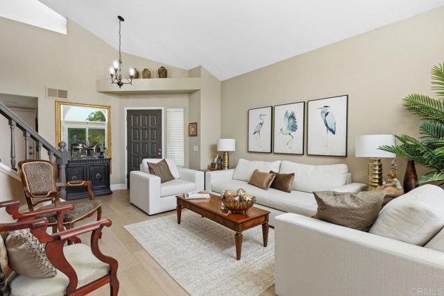 Detail Gallery Image 6 of 35 For 1585 Madrid Dr, Vista,  CA 92081 - 3 Beds | 2/1 Baths