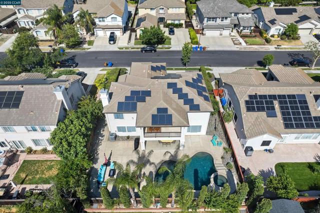 1840 Tanglewood Ln, Brentwood CA: https://media.crmls.org/mediaz/6007c17f-0456-40a2-b75b-8a6f0cf7c5f8.jpg