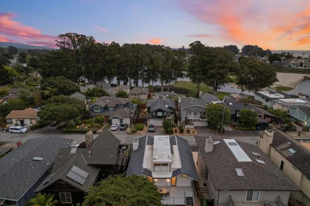 237 21st Avenue, Santa Cruz CA: https://media.crmls.org/mediaz/600a229a-7736-4a3b-a8f3-7f91c92d42ac.jpg