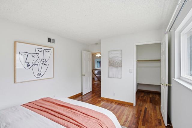 Image 33 of 47 For 6571 Catamaran Street