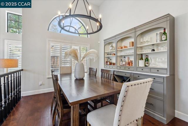 97 Woodranch Cir, Danville CA: https://media.crmls.org/mediaz/600b9880-4bae-4d59-976c-ba7ea65dc6a6.jpg