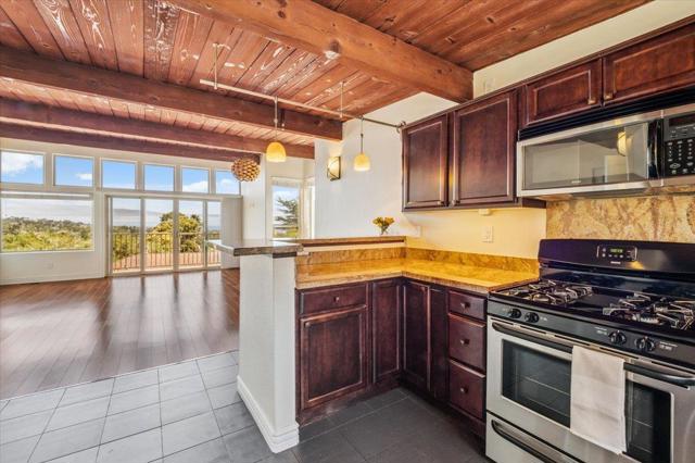 152 Mar Vista Drive, Monterey CA: https://media.crmls.org/mediaz/600cd43a-84ac-4dd6-919d-716e3574ebaf.jpg
