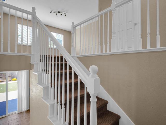 1413 Angus St, Patterson CA: https://media.crmls.org/mediaz/600e28af-9ef0-4d3e-a7f0-715b6b1c2f26.jpg