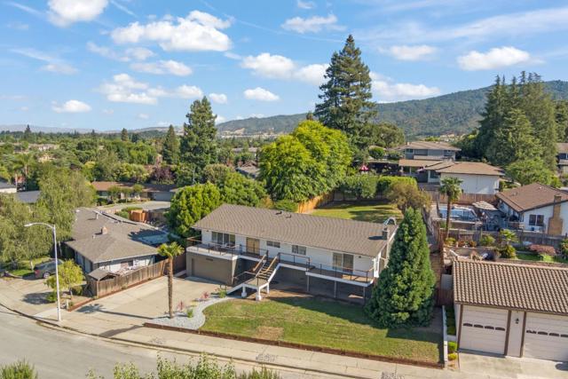 1590 El Dorado Drive, Gilroy CA: https://media.crmls.org/mediaz/600ee402-013f-43ff-9a08-5a39f209cc62.jpg
