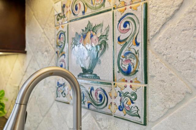 555 Laurel Avenue, San Mateo CA: https://media.crmls.org/mediaz/6011657e-39bc-4b5e-950f-b142f0e22166.jpg