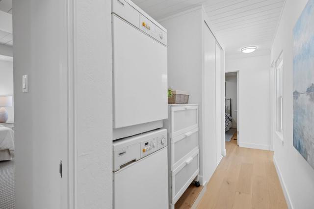 2989 Dolores Way, Burlingame CA: https://media.crmls.org/mediaz/60117dc1-2efd-436d-a1b4-0305ba10cd50.jpg