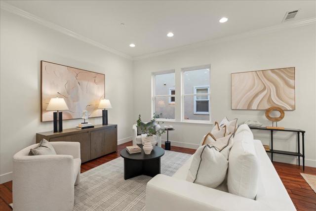 982 Morse Street, San Jose CA: https://media.crmls.org/mediaz/6011e392-a6a0-498a-b3e9-fb7835c473db.jpg