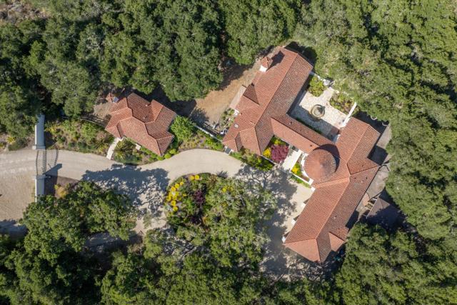 11725 Camino Escondido Road, Carmel Valley CA: https://media.crmls.org/mediaz/6012889a-d3a8-47ff-9dce-26d80aaa2693.jpg