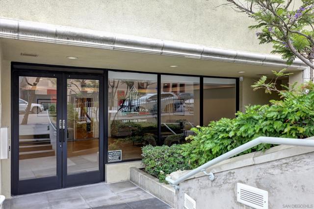 1601 India St, San Diego CA: https://media.crmls.org/mediaz/6012c17a-cdd3-4297-9eb2-d054197db3ee.jpg