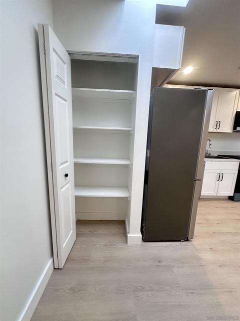 1133 Sweetwater Lane, Spring Valley CA: https://media.crmls.org/mediaz/6012d596-85cb-4b4d-a188-0ab8aa783ec9.jpg