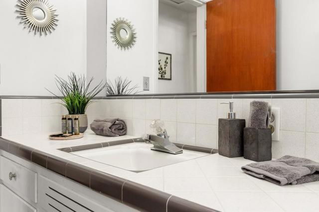 411 Alta Vista Dr, Santa Cruz CA: https://media.crmls.org/mediaz/60139804-5c48-4855-9ed2-41c48817c2ac.jpg