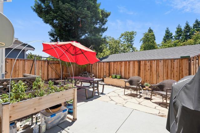 1789 Corte Sueno, Livermore CA: https://media.crmls.org/mediaz/6013b82b-b0ff-48a1-80bb-7efbc000d47a.jpg