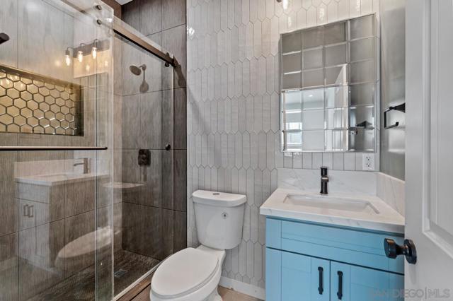 1195 Georgia A-C, Imperial Beach CA: https://media.crmls.org/mediaz/6013c780-c252-44ae-919d-b6614d0e82dc.jpg