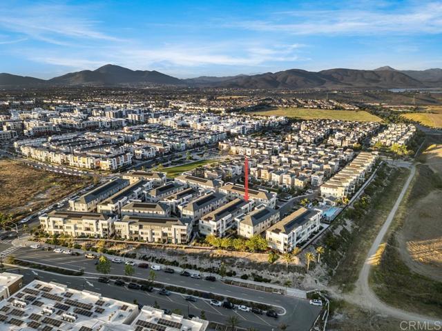 Detail Gallery Image 10 of 55 For 1840 Mint #6,  Chula Vista,  CA 91915 - 4 Beds | 3 Baths