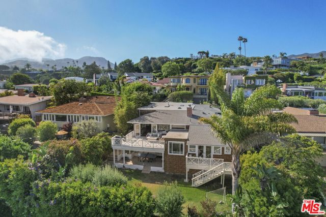 Drew Fenton | 16650 Akron Street Pacific Palisades CA | MLS: 6914632