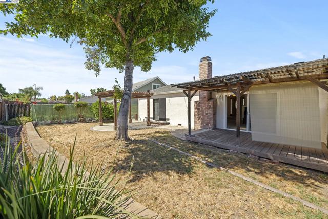 676 Colusa Way, Livermore CA: https://media.crmls.org/mediaz/60157fd3-5f30-4fb5-a735-d8071b54395e.jpg
