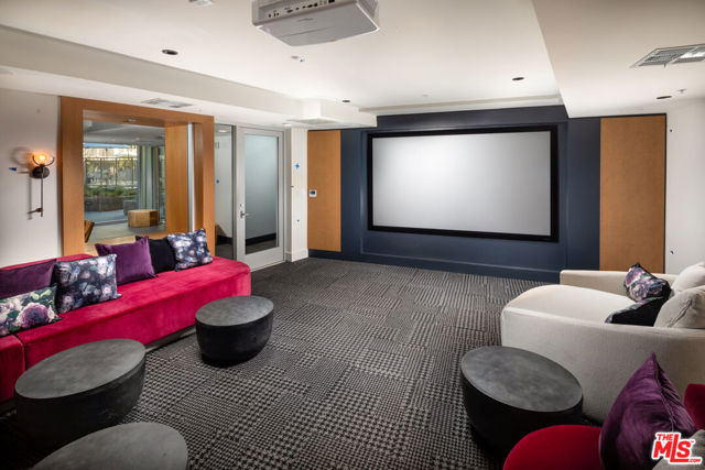750 S Oxford Avenue, Los Angeles CA: https://media.crmls.org/mediaz/60160e9d-122a-4a38-b824-1ed5303a1a72.jpg