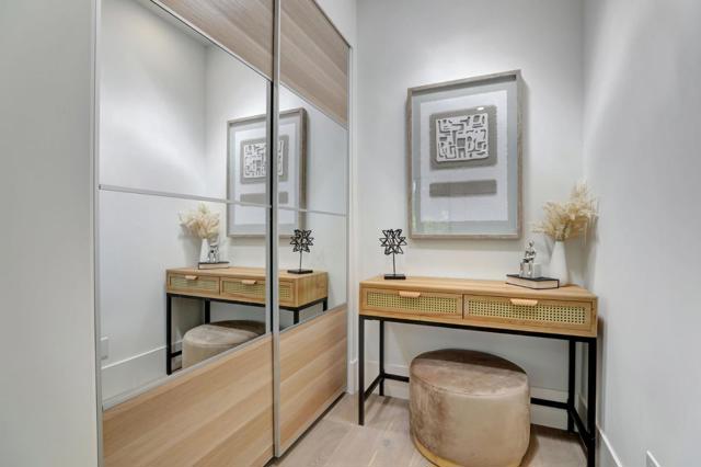 546 9th Avenue, Menlo Park CA: https://media.crmls.org/mediaz/6016dd86-f8b3-4d89-8143-da332bac2cff.jpg